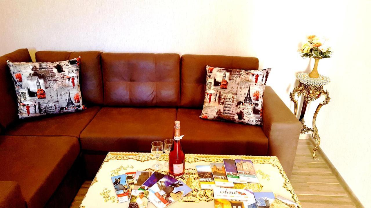 Fantaflat Old Tbilisi Apartment エクステリア 写真